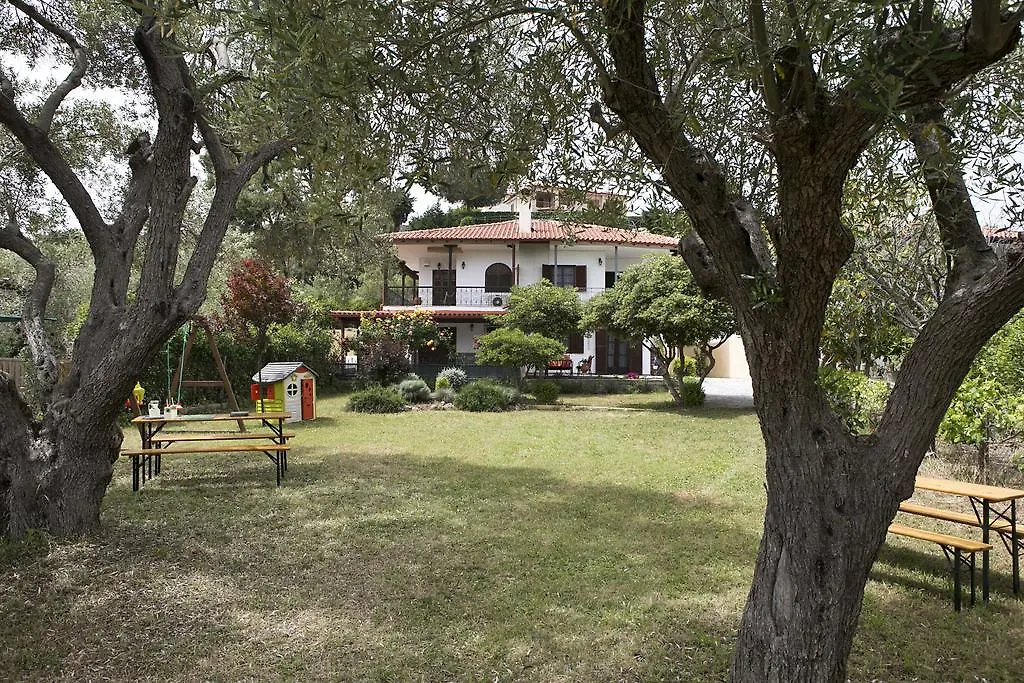 Neria Summer Houses Hanioti Greece