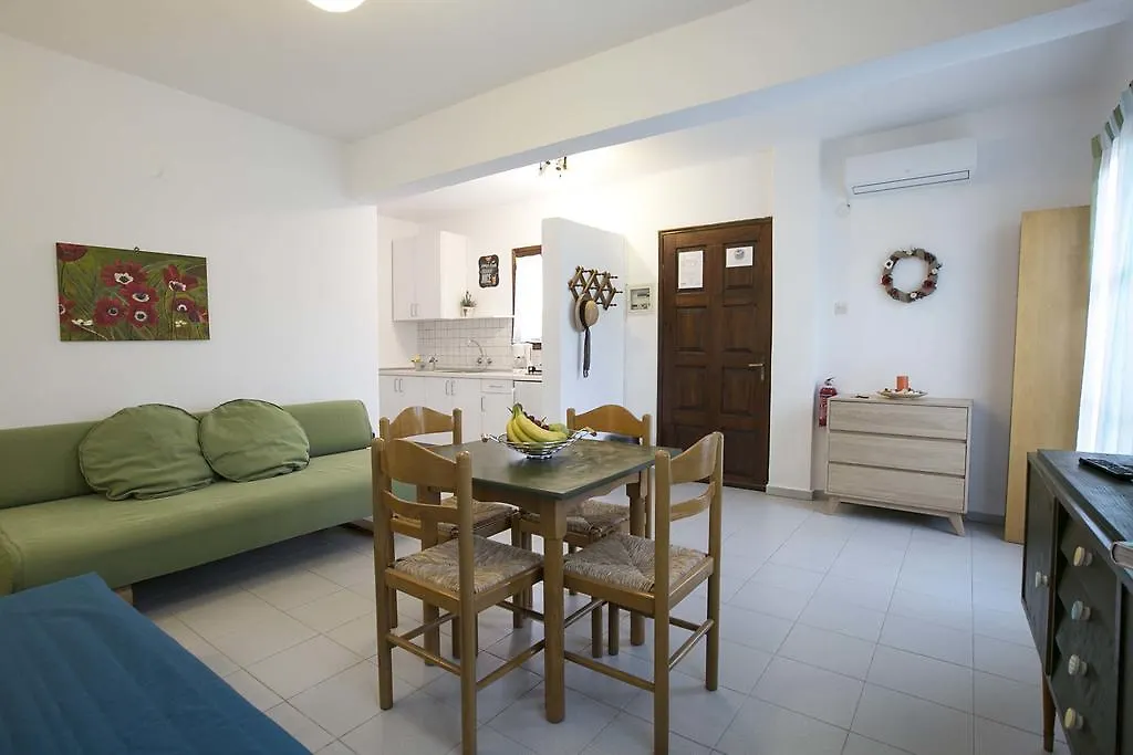 Neria Summer Houses Hanioti Apartment