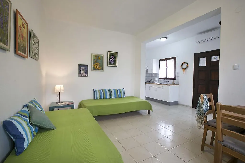Neria Summer Houses Hanioti