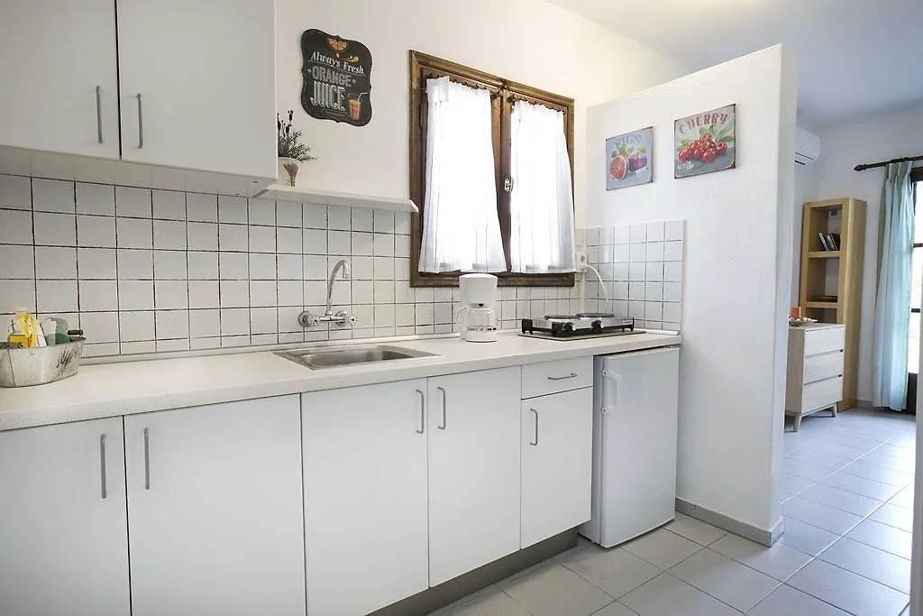Neria Summer Houses Hanioti
